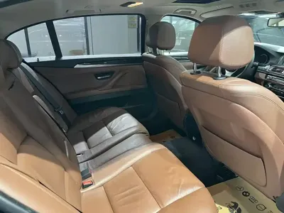 BMW 5 Series 2014, 160000 км, за 46600 CNY - фото 17