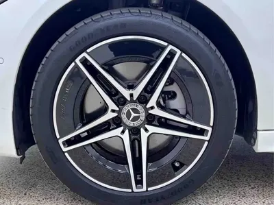 Mercedes-Benz C-Class 2024, 28000 км, за 223800 CNY