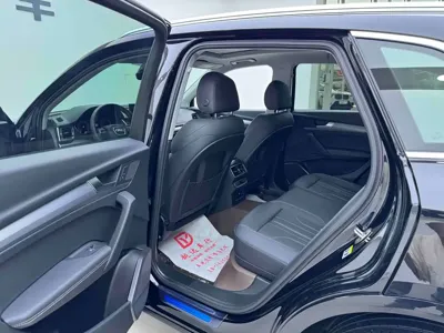Audi Q5L 2022, 64000 км, за 176000 CNY - фото 8