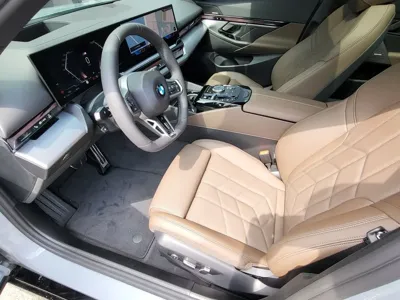 BMW 5-Series 2025, 5100 км, за 33900000 KRW - фото 8