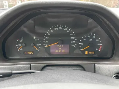 Mercedes-Benz E-Class 2000, 444619 км, за 5800000 KRW - фото 7