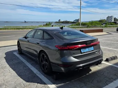 Audi A6 e-tron 2025, 6753 км, за 84900000 KRW