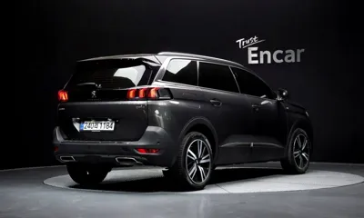 Peugeot 5008 2024, 25384 км, за 27800000 KRW
