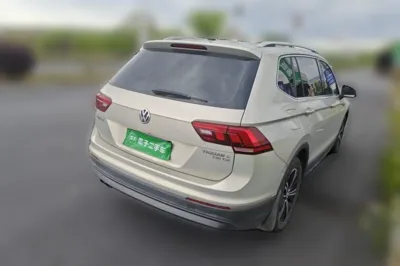 Volkswagen Tiguan L 2019, 75800 км, за 78584.52 CNY - фото 6