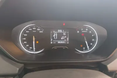 Wuling Alvez 2022, 36200 км, за 45043.34 CNY - фото 8