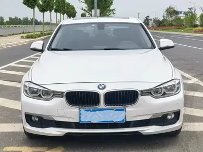 BMW 3 Series 2017, 100000 км, за 63000 CNY