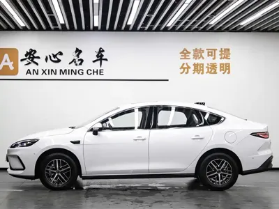 BYD Seal 05 DM-i 2025, 2000 км, за 78800 CNY