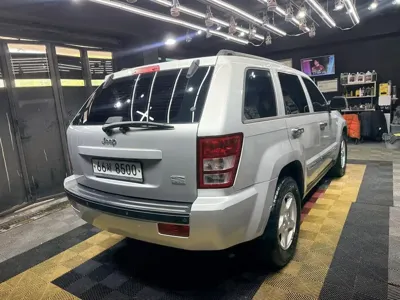 Jeep Cherokee 2010, 239197 км, за 3900000 KRW