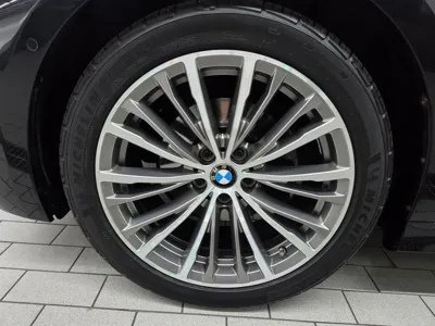 BMW 3-Series 2022, 27600 км, за 29500000 KRW - фото 6