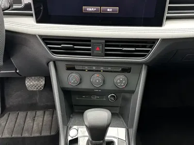 Volkswagen Tiguan L 2023, 30000 км, за 175799 CNY - фото 16