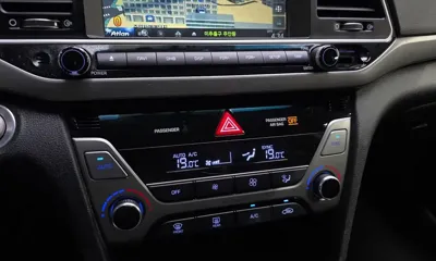 Hyundai Avante 2018, 61358 км, за 10800000 KRW - фото 18