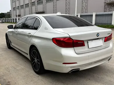 BMW 5 Series 2018, 113000 км, за 119800 CNY - фото 9