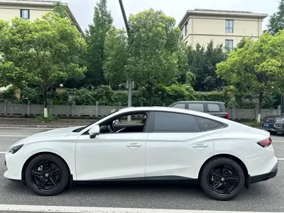 MG MG7 2024, 17000 км, за 68800 CNY