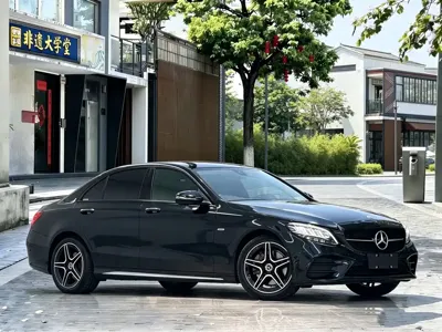 Mercedes-Benz C-Class 2021, 90000 км, за 18946.83 USD