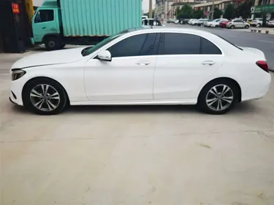 Mercedes-Benz C-Class 2018, 140000 км, за 88000 CNY