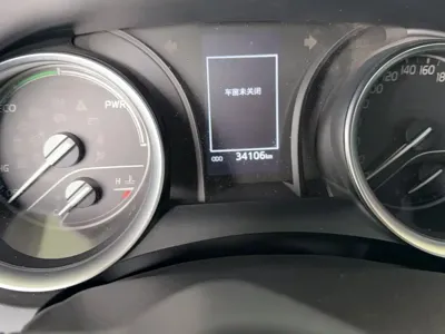 Toyota Camry 2024, 34100 км, за 137300 CNY - фото 12