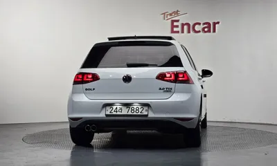 Volkswagen Golf 2015, 153032 км, за 9500000 KRW