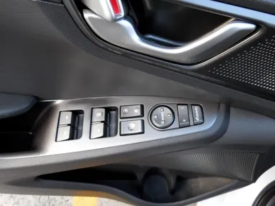Hyundai Ioniq 2020, 328055 км, за 8790000 KRW - фото 12