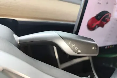 Tesla Model 3 2019, 75800 км, за 109535.68 CNY - фото 26