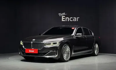 BMW 7-Series · 2021 год