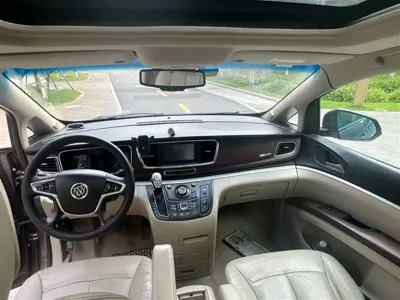 Buick GL8 2014, 390000 км, за 36800 CNY