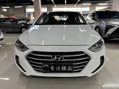 Hyundai Elantra 2016, 92000 км, за 23500 CNY - фото 2