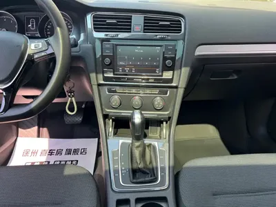 Volkswagen Golf 2018, 40000 км, за 42800 CNY - фото 11