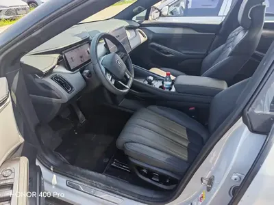 BYD L EV 2025, 11000 км, за 149800 CNY - фото 17