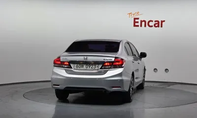Honda Civic 2015, 59068 км, за 8900000 KRW