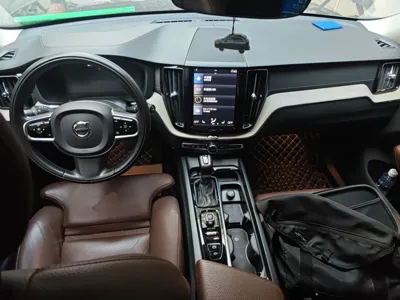 Volvo XC60 2020, 81300 км, за 133335.37 CNY - фото 6