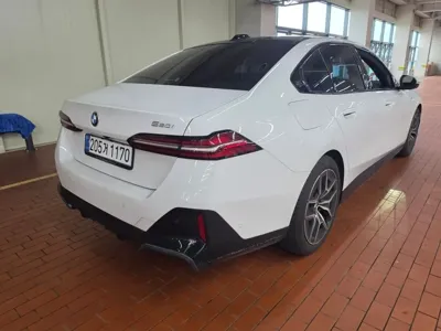 BMW 5-Series 2025, 42766 км, за 55000000 KRW