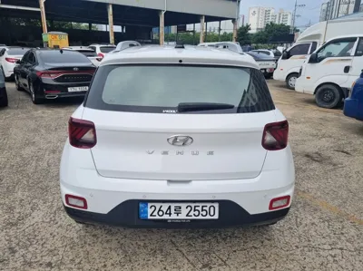 Hyundai Venue 2025, 22073 км, за 21390000 KRW