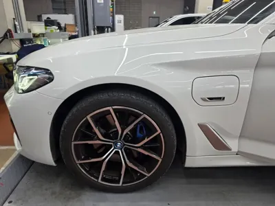 BMW 5-Series 2023, 28245 км, за 43500000 KRW