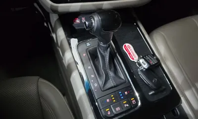 Kia Canival 2016, 177330 км, за 8700000 KRW - фото 9