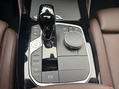BMW X4 2025, 2200 км, за 43430000 KRW - фото 9