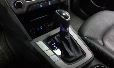 Hyundai Avante 2018, 128337 км, за 7600000 KRW - фото 9