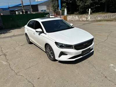 Geely Emgrand 2023, 15000 км, за 55000 CNY - фото 3