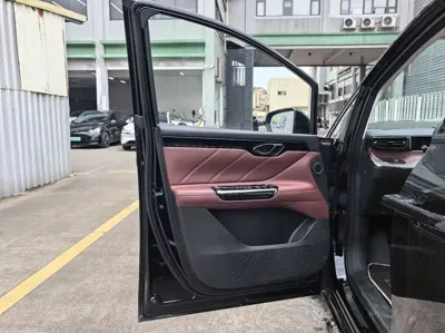 GAC Motor 传祺E8 PHEV 2024, 3000 км, за 153000 CNY - фото 10