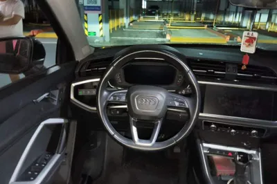 Audi Q3 2019, 130300 км, за 89140.63 CNY