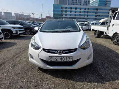 Hyundai Avante · 2014 год