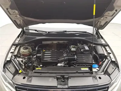 Volkswagen Bora 2021, 81600 км, за 41900 CNY - фото 6