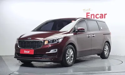 Kia Canival · 2020 год
