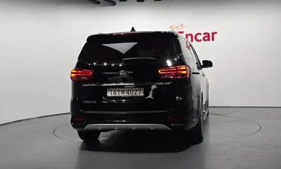 Kia Canival 2019, 203065 км, за 8600000 KRW - фото 4