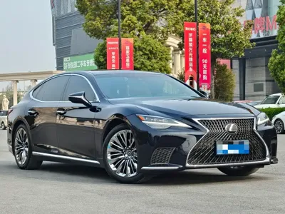 Lexus LS 2021, 97000 км, за 396000 CNY