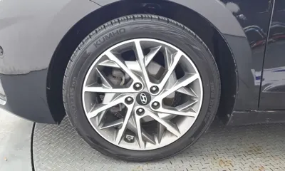 Hyundai Avante 2020, 96710 км, за 10990000 KRW - фото 5