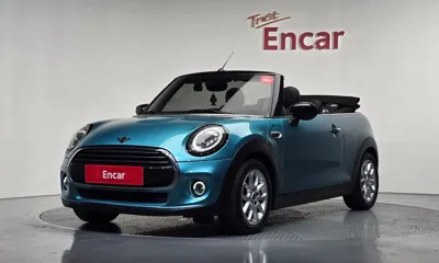 MINI Cooper Convertible · 2021 год