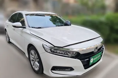 Honda Accord 2018, 64300 км, за 86304.13 CNY - фото 3
