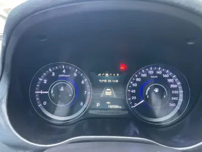 Hyundai Grandeur 2015, 143000 км, за 6800000 KRW