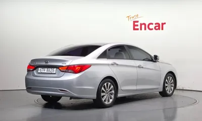 Hyundai Sonata 2014, 107114 км, за 5400000 KRW