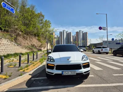 Porsche Cayenne 2021, 82300 км, за 33370000 KRW